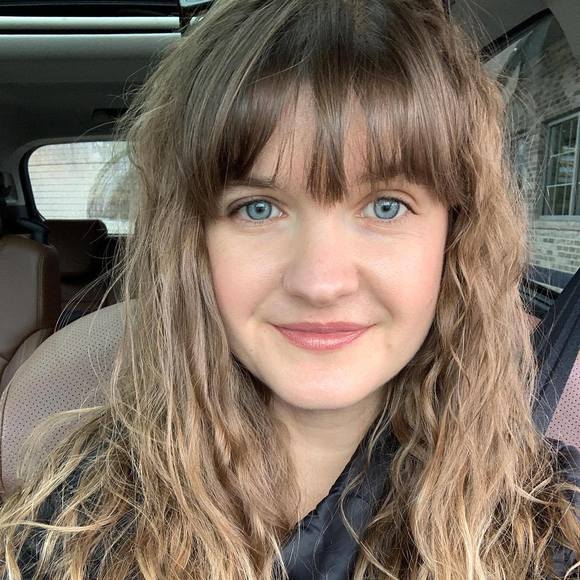 Meet your Posher, Melanie - Picture 1 of 1